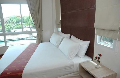 Samsen Nok Hotel | Calypzo 2 Ratchada 20