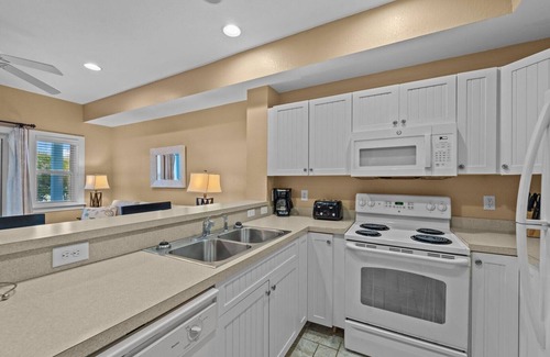 Bermuda Bay Condo | Cambridge Cove by KEES Vacations