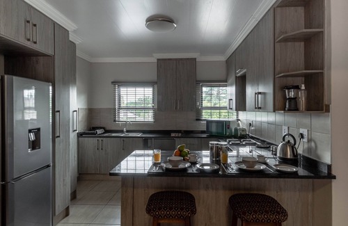 Potchefstroom Apartment | Camelot Guest House & Apartments