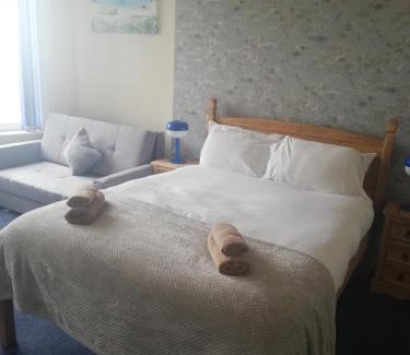 South Shore Bed & Breakfast | Camelot Seafront Hotel