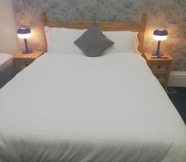 South Shore Bed & Breakfast | Camelot Seafront Hotel