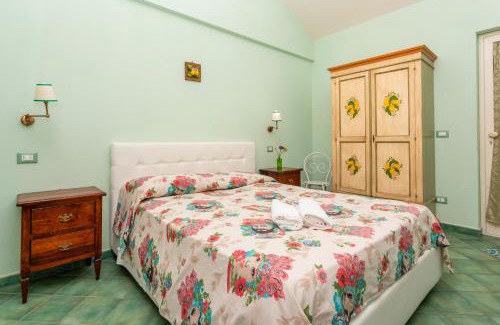 Calatabiano Bed & Breakfast | Camera Sole