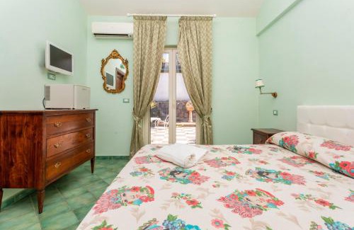 Calatabiano Bed & Breakfast | Camera Sole