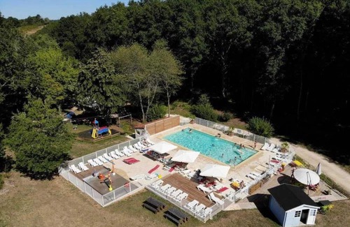 St-Sulpice-de-Mareuil House | Camping 3 étoiles - Parc aquatique - ccbbaic