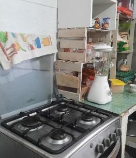 Callao Resort | CAMPING BAJO TECHO a 13 minutos del Aeropuerto con acceso a COCINA
