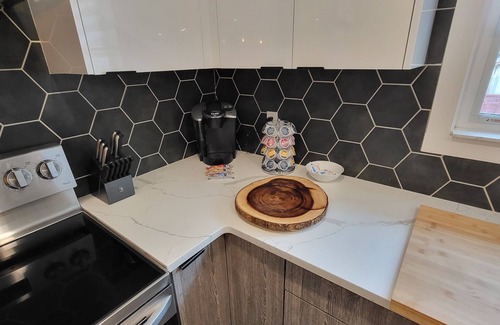 Calgary House | Canadian Rockies Getaway - Cheerful 3 Bedroom Home