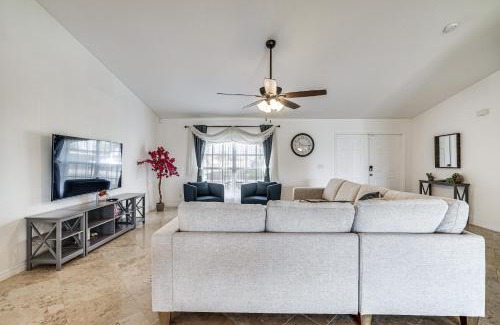 Burnt Store House | Canal-Front Cape Coral Home with Fire Pit, By Beach!