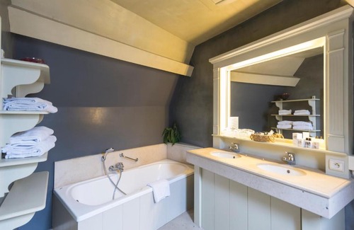 Historical Center Bruges Hotel | Canal View Hotel Ter Brughe by CW Hotel Collection