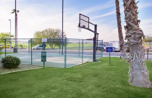 Yuma Hotel | Candlewood Suites Yuma by IHG