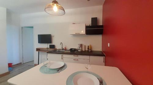 Montvert-les Bas Apartment | Cannelle, T2 Cosy Vue Mer à Mont Vert Les Bas