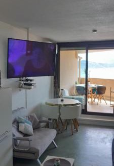 La Bocca Apartment | Cannes plages du Midi Appartements climatisés Bord de mer de 1 à 6 pers, 2 piscines, Parking privatif inclus