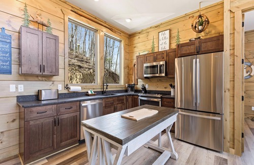 Sevierville Cabin | Canoe Cove