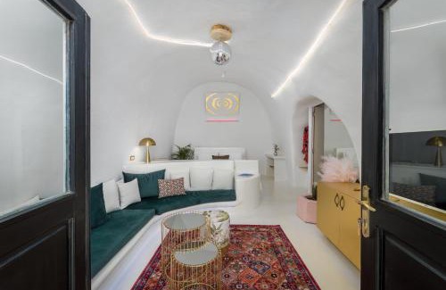 Fira Apartment | Canyon Santorini