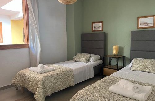 Faro de Cullera Apartment | Cap Blanc Apartment with Sea View and Beach