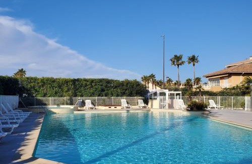 Frejus Port Apartment | CAP HERMES Vue PORT T2 40m2 climatise 4 personnes