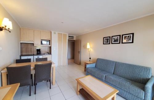 Frejus Port Apartment | CAP HERMES Vue PORT T2 40m2 climatise 4 personnes