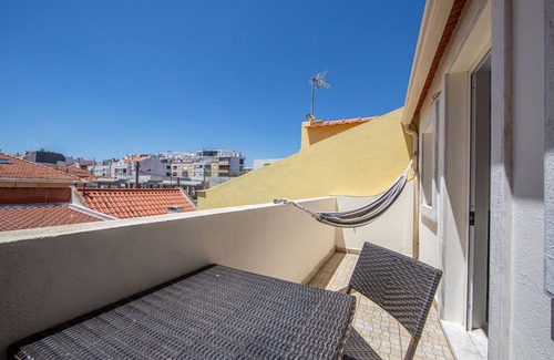 Costa de Caparica Apartment | Caparica Surf Apartment by Host-Point