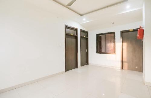 Allahabad Hotel | Capital O The Paradise