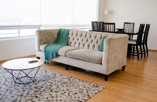 El Yaqui House | Capitalia Bright & Cozy Family Apt in Santa Fe