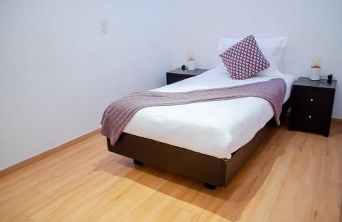 El Yaqui House | Capitalia Bright & Cozy Family Apt in Santa Fe