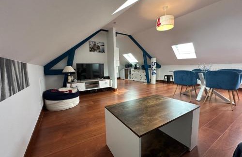 Fecamp Apartment | Captain YOO - Régate- Sentir les embruns vue/port