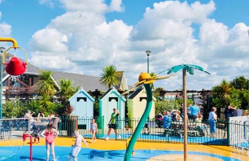 Fleetwood Ski Chalet | Caravan-Blackpool-FamilyFriendly-Activities