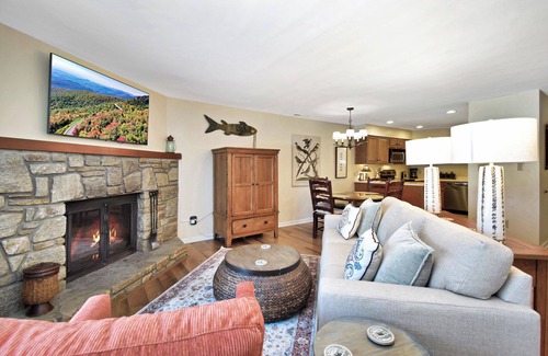 Blowing Rock Condo | Cardinal 103 | Fireplace, Restaurant, Pool, Spa