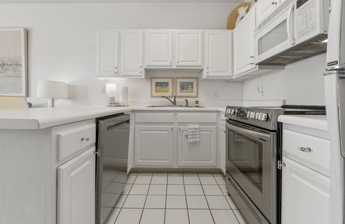 Crystal Beach Condo | Caribbean Dunes by Panhandle Getaways