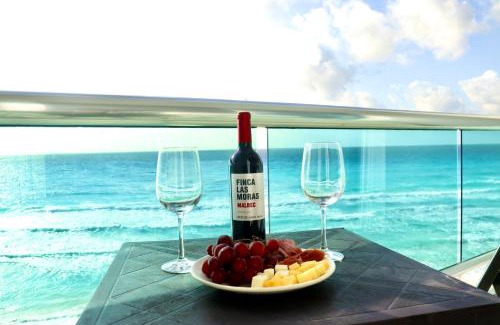 Punta Cancun Apartment | Caribbean Ocean view at the hotel zone