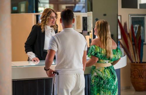 Capo Hotel | Carlton Hotel Riviera