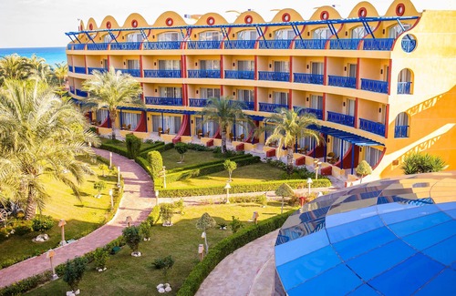 Marsa Matruh Resort | Carols Beau Rivage Hotel