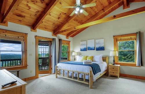 Ellijay Cabin | Carters Lake access/Game room/ Pet friendly!
