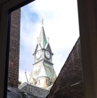 Dunfermline Apartment | Carvetii - Abbey View, 1st Floor Flat, City Centre