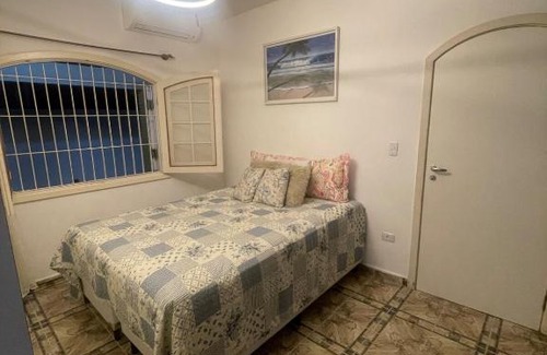Ipiranga House | Casa 150m da Praia Martim de Sá