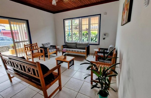 Centro House | Casa 4 suítes centro de Ubatuba
