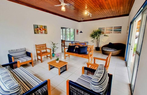 Centro House | Casa 4 suítes centro de Ubatuba
