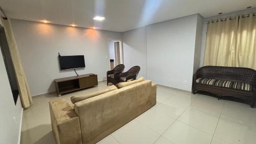 Goiania House | Casa Aconchegante e bem localizada, Ideal para Famílias e Grupos