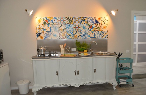 Castellammare Vucciria Apartment | CASA ALLORO SUITE historic center of Palermo free wifi