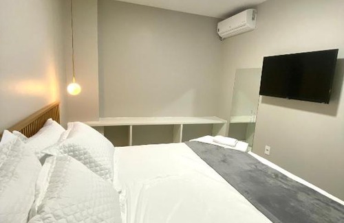 Prainha House | Casa Amora