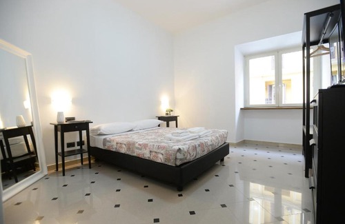 Esquilino Apartment | Casa Andrew