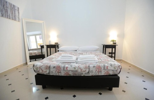 Esquilino Apartment | Casa Andrew