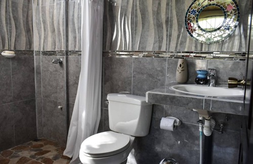 Penas Blancas House | Casa Arboleda-full House by the River and Forest