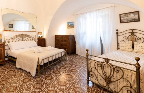 Old Town Cisternino Apartment | Casa Azalea by Typney