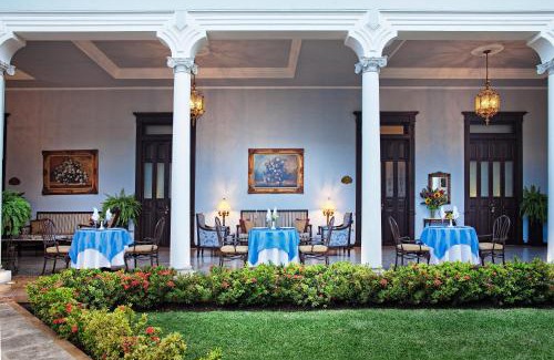 Zona Paseo Montejo Hotel | Casa Azul Monumento Historico