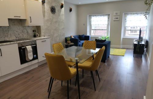 Sherborne Apartment | Casa Bella In Sherborne's Historic Quarterlocal