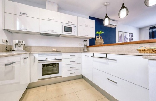 Puerto Calero Ski Chalet | Casa Bleu : 2 floors ,2 bedrooms ,equipped kitchen ,balcony ,terrace and grill