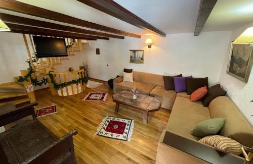 Sinaia Ski Chalet | Casa Botiza - CĂTUN