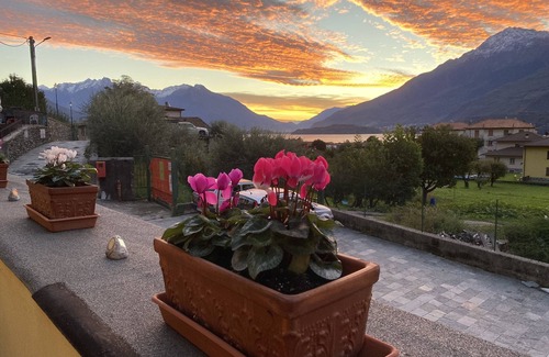 Stazzona Apartment | Casa Carmen è un Grazioso Appartamento a Pochi Passi Dalle Rive del Lago di Como