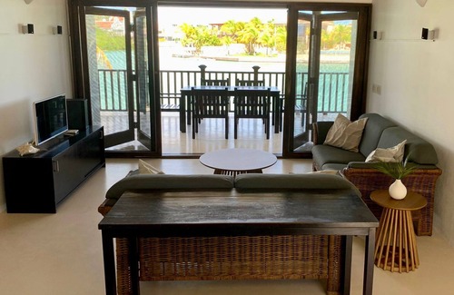 Waterlands Village House | Casa Cascaya