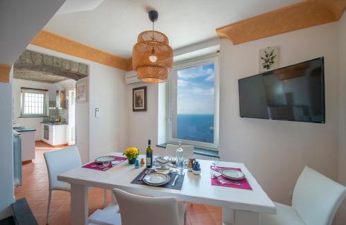 Praiano Apartment | Casa Cimino B - A Romantic Retreat Among the Stairs of Praiano